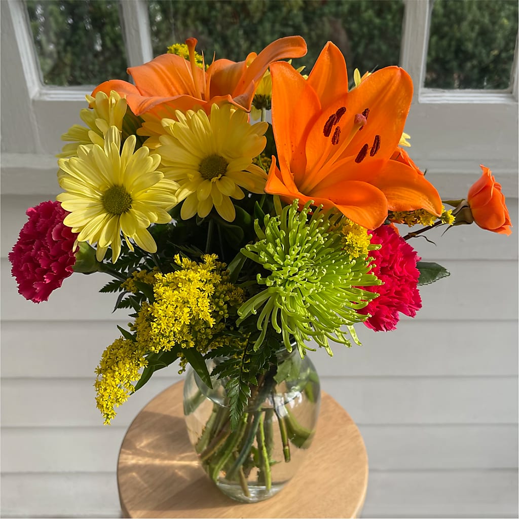 Bold & Bright – A Florist Original – Daisy Day Florist, Avondale Estates GA
