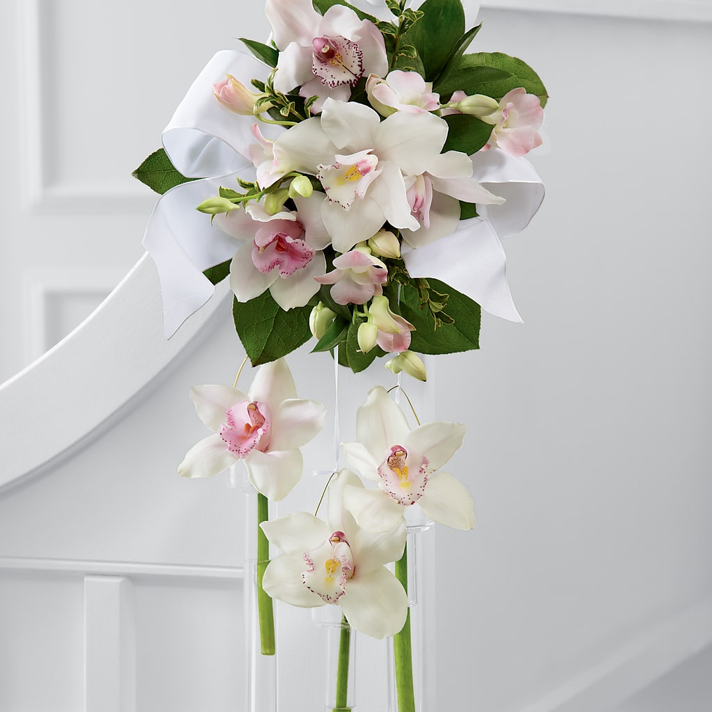 Perfect Entrance Pew Arrangement – Daisy Day Florist, Avondale Estates GA