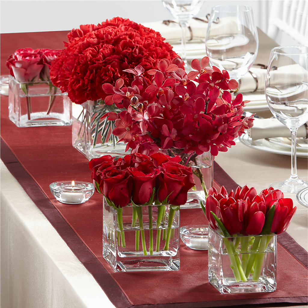 Modern Grace Centerpiece – Daisy Day Florist, Avondale Estates GA