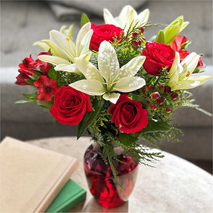 Evergreen Delight Bouquet –  Daisy Day Florist, Avondale Estates GA