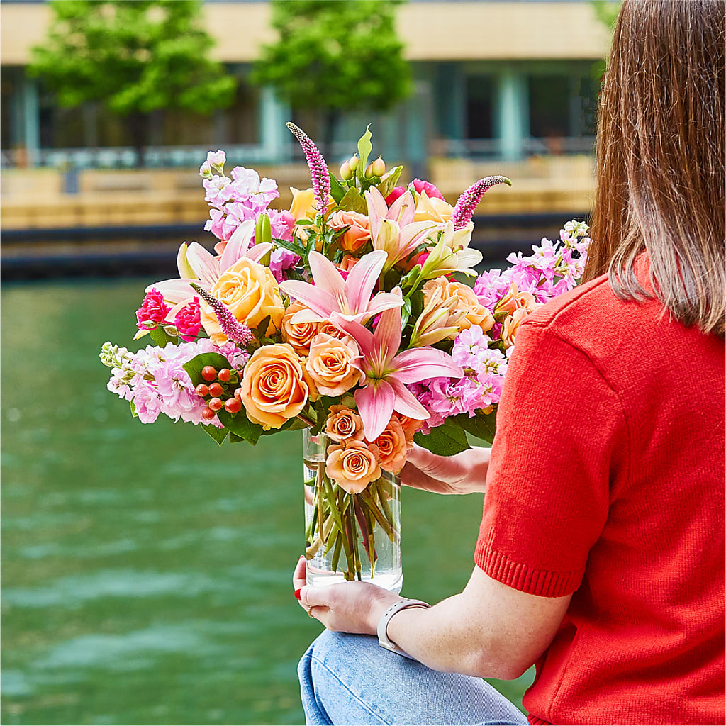 Bisous Bouquet –  Daisy Day Florist, Avondale Estates GA